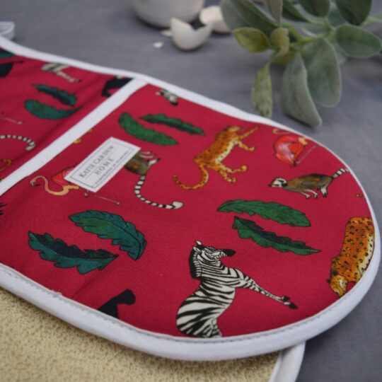 Double oven glove, made in UK and designed by KC Illustration